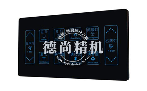 高光面開關(guān)面板自動(dòng)貼膜機(jī)防刮傷？